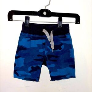 APPAMAN BLUE CAMO SHORTS SIZE 2T